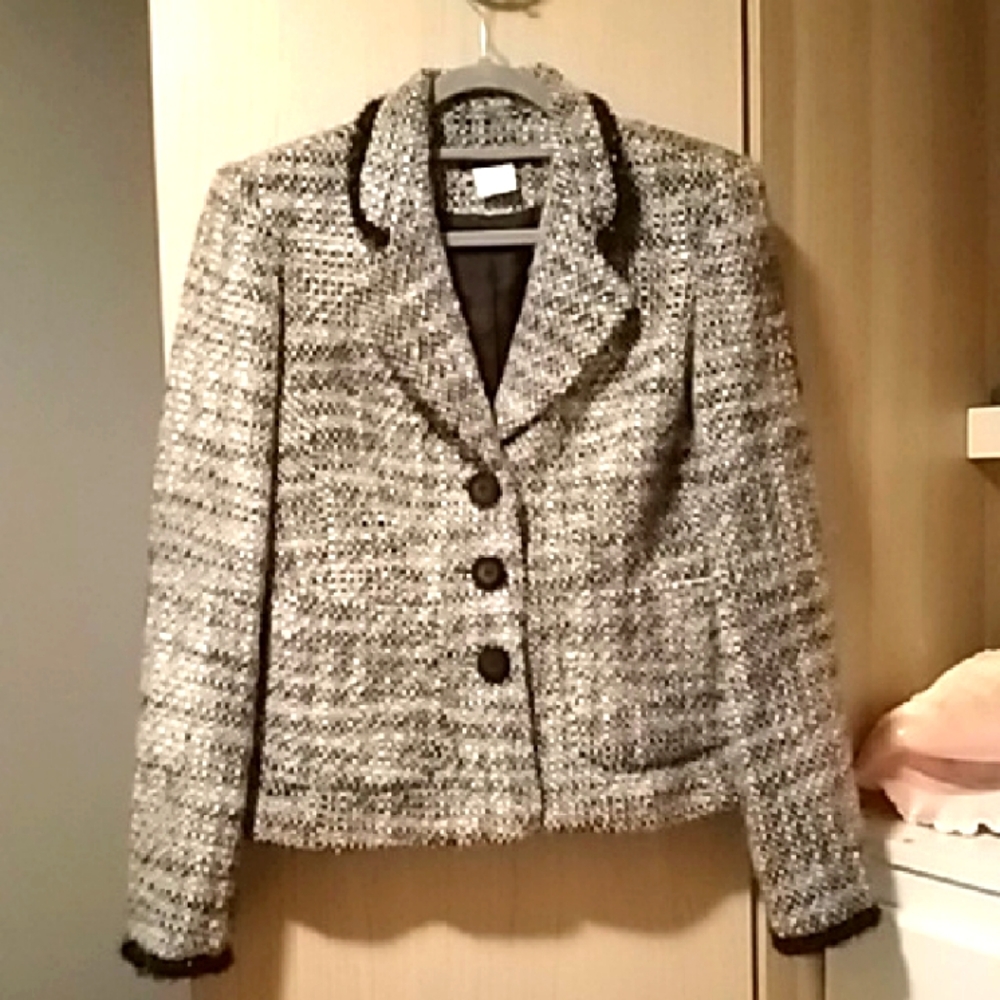 Barami Black and White Tweed Jacket Sz 8